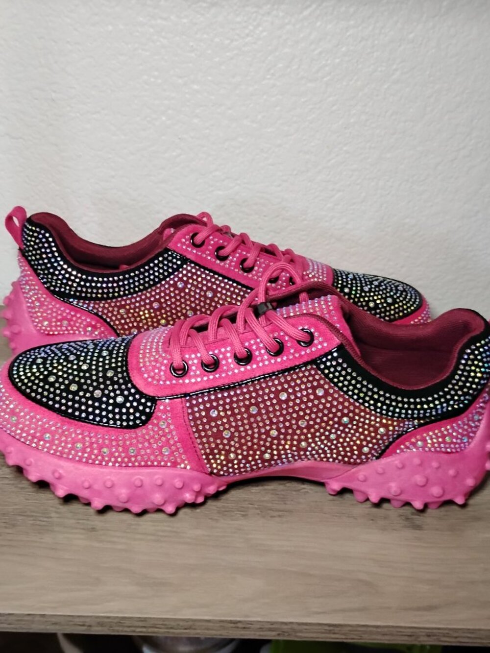 Azalea Wang Isabeau fuchsia color-blocked embellished sneakers size 11 NIB
